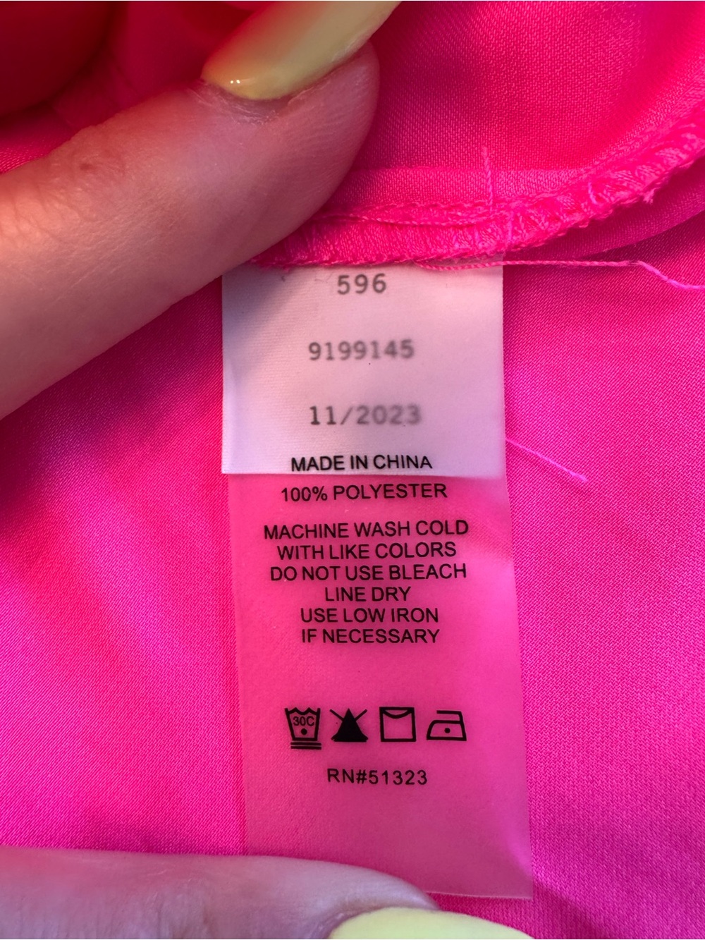 Vince Camuto Hot Pink V-Neck Sleeveless Blouse - XL - Picture 3 of 6